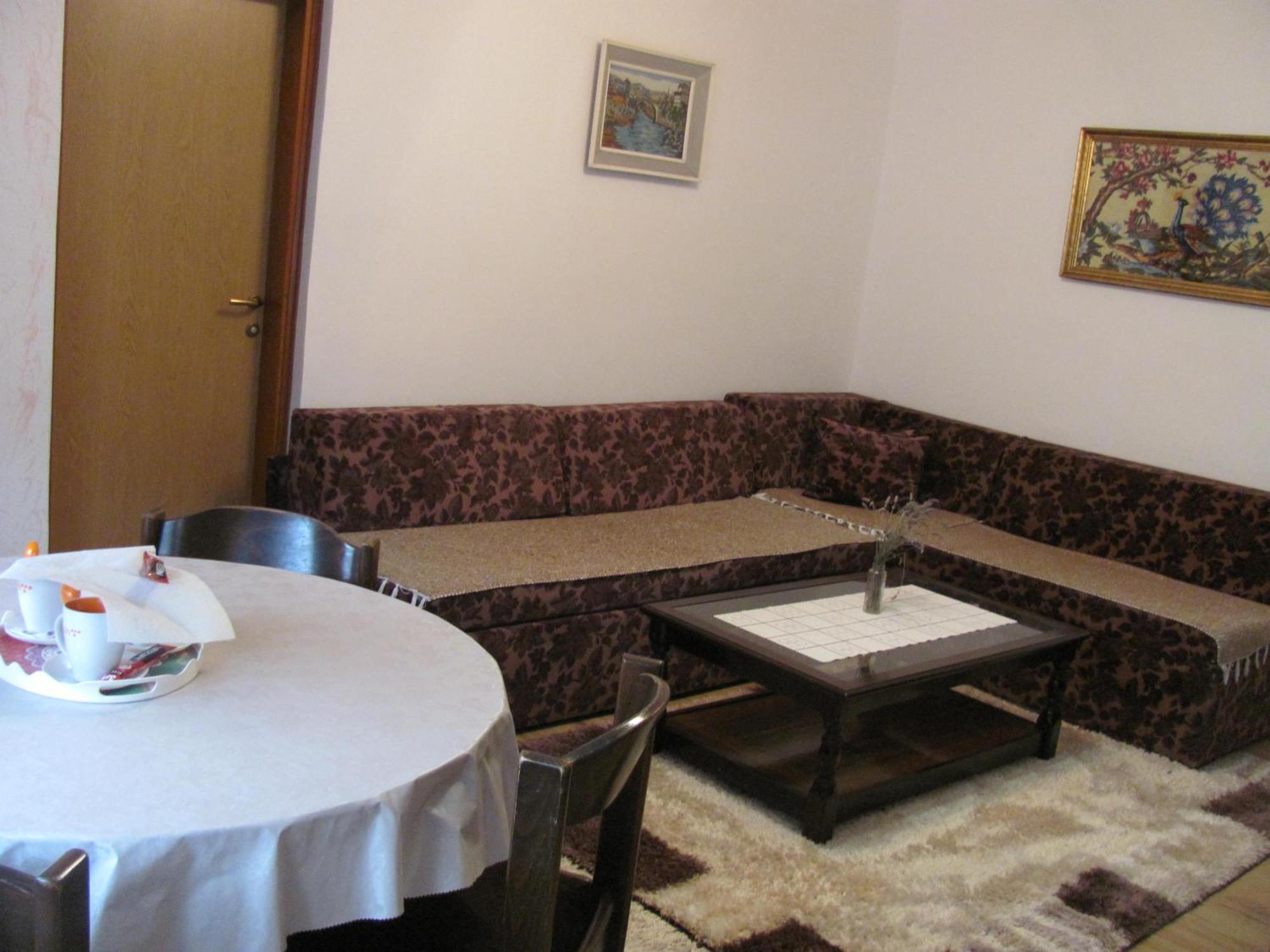 Apartment Safir - Free Parking SJJ Buitenkant foto